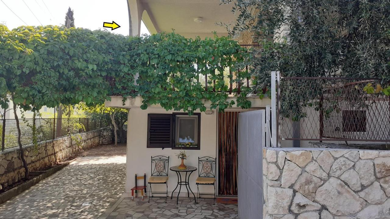 Apartman Mladen Apartment Trogir Exterior photo